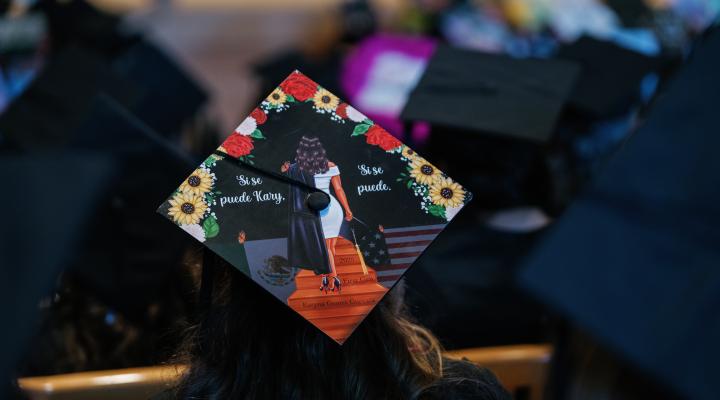 Graduation cap from a Mexican student